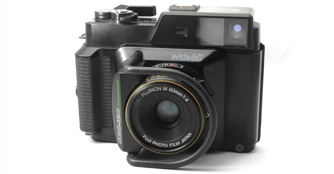 Fuji GS645S Professional wide60の分解｜フィルムカメラ修理のアクア