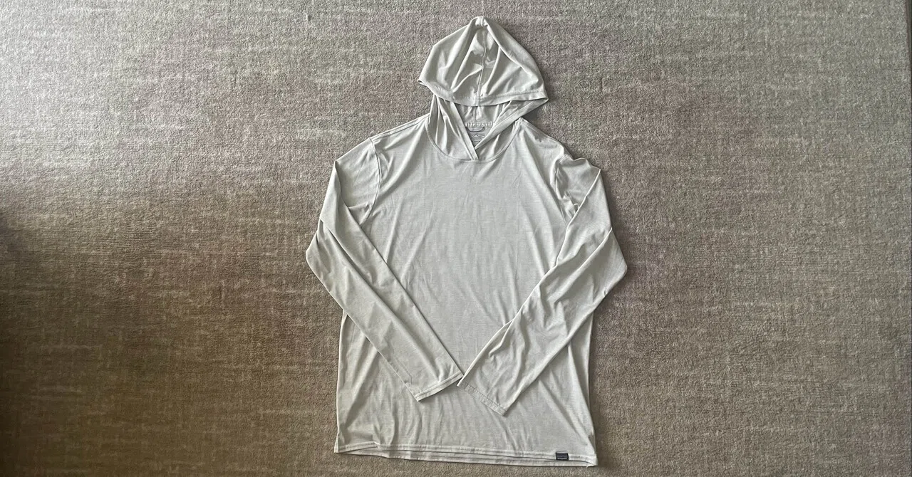 愛用品 #22｜暑い国でも着られるパーカー。Patagonia キャプリーン 