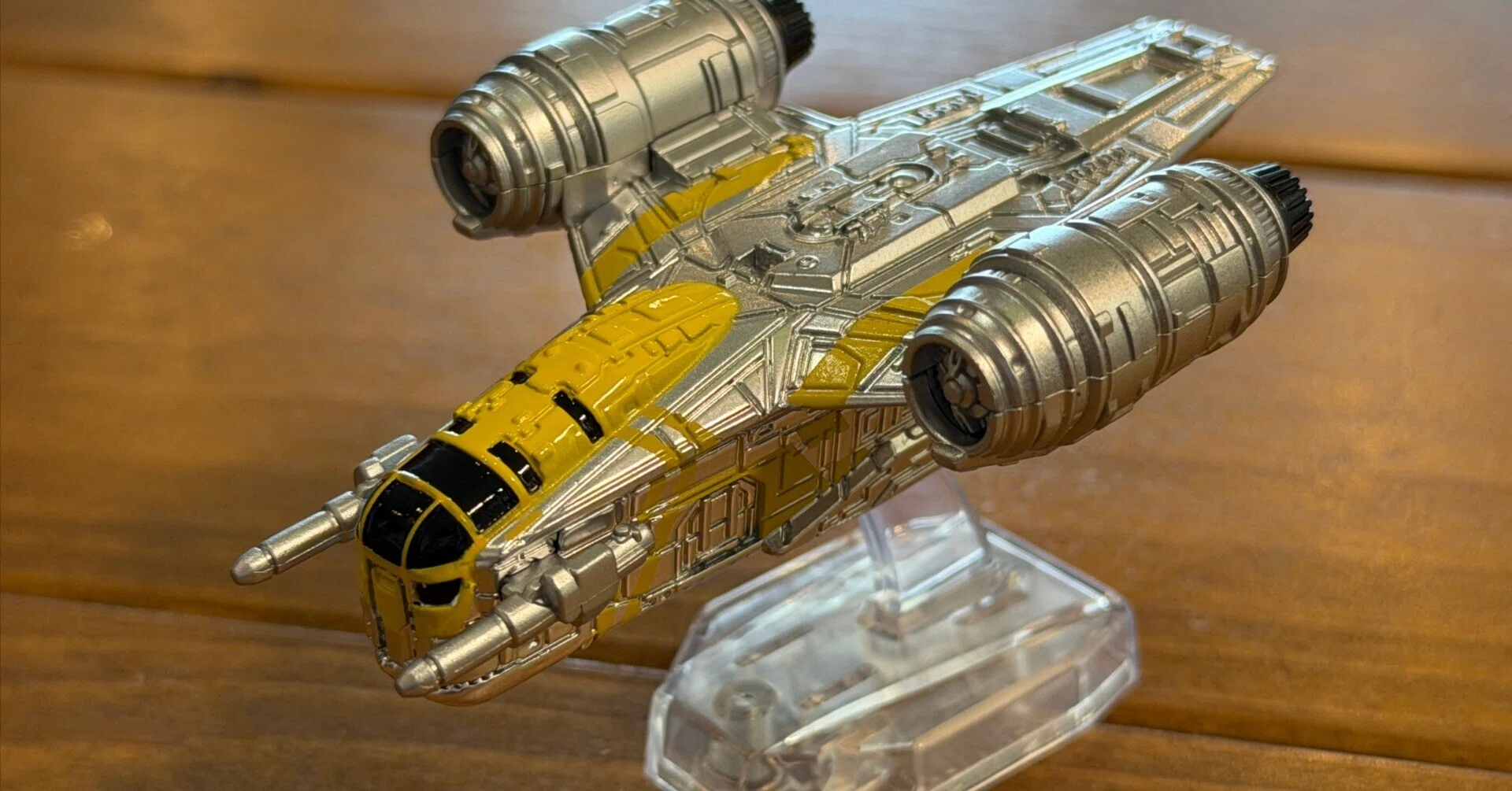 正直レビュー】トミカ「レイザー・クレスト」買ってみた（マンダ