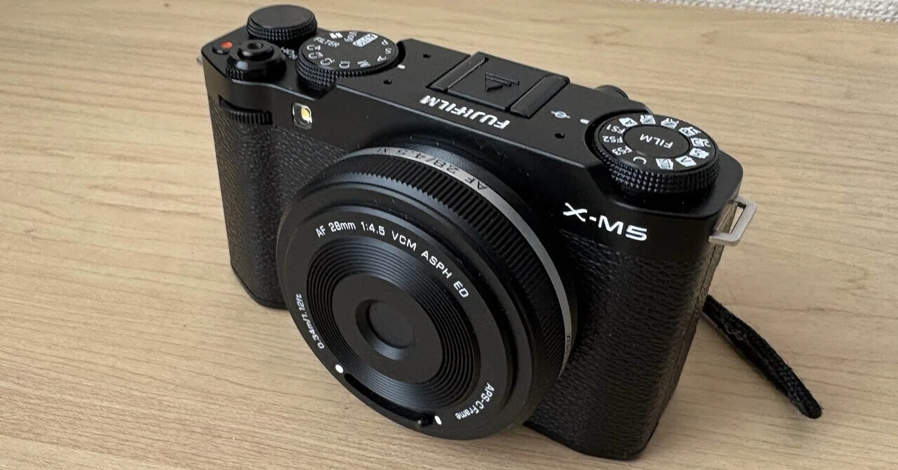 【値下げしました！】FUJIFILM X-M5 ブラック　使用僅か FUJIFILM X-M5を購入しました｜てすとてっく