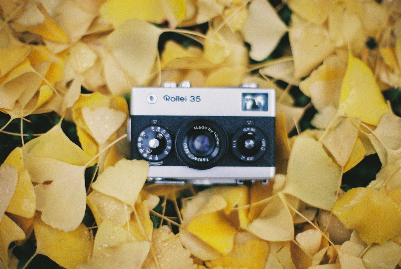 初めてのフィルムカメラにRollei35はいかが？｜アキトムラ
