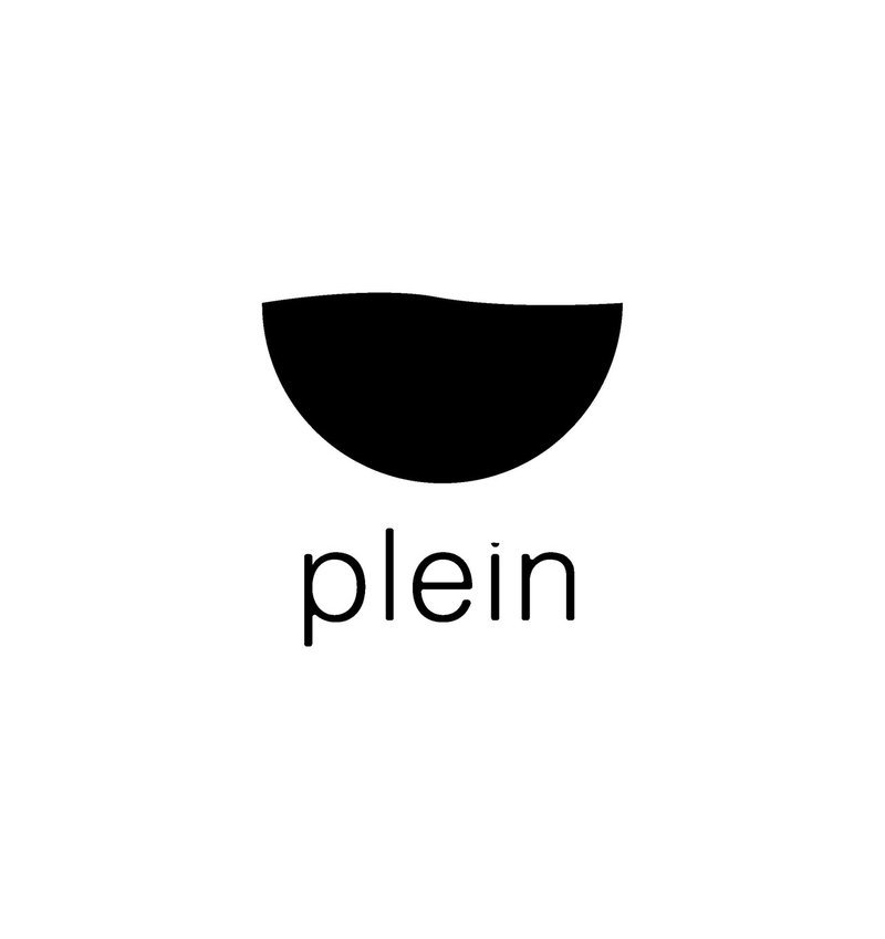 plein ロゴ