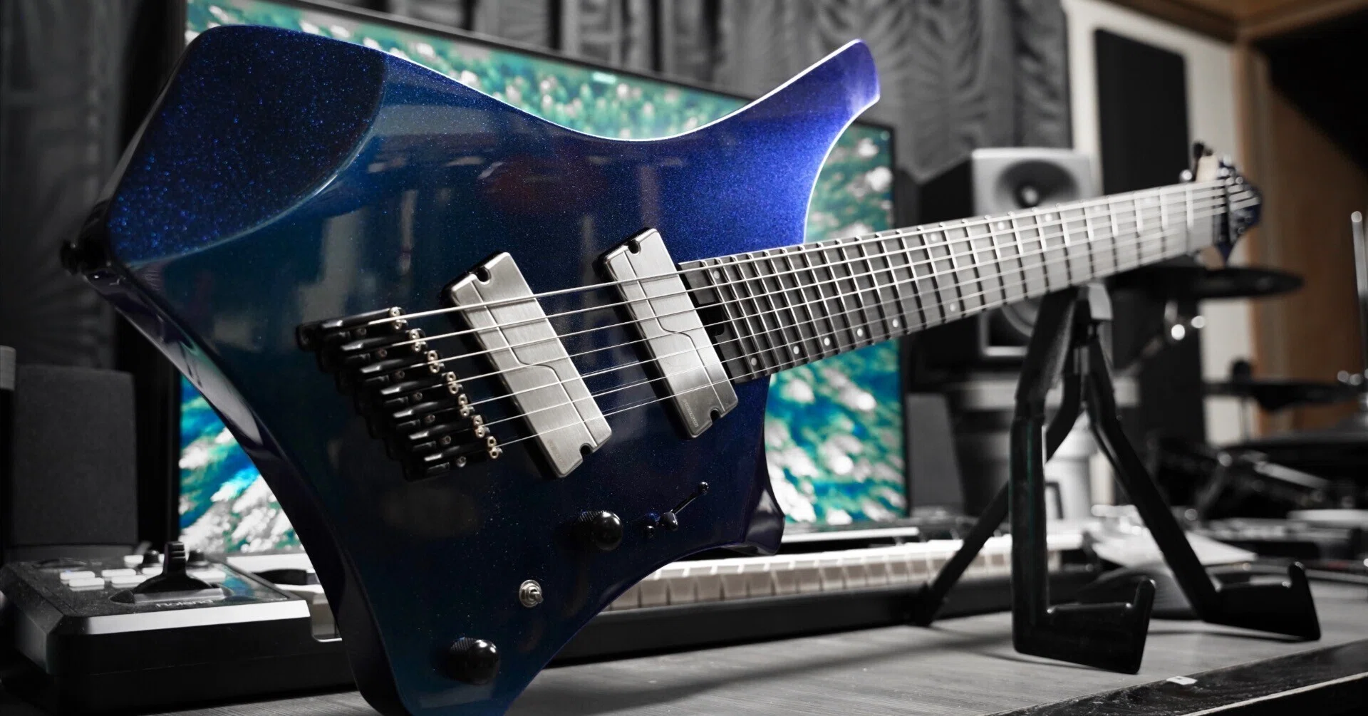 機材レビュー：Ibanez ALPHA A527｜湊 Minato