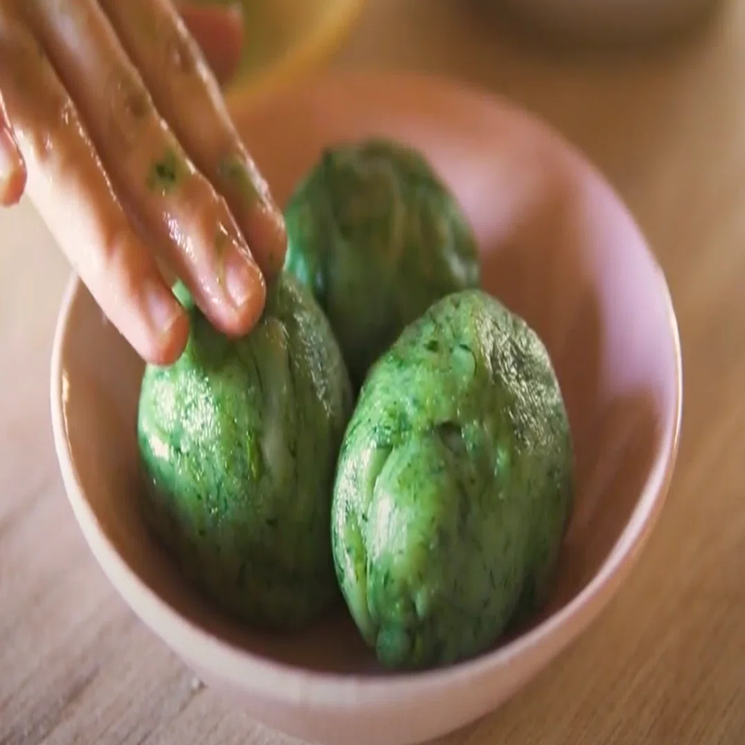 よもぎ餅の作り方~収穫してから胃袋まで｜柴田愛里沙|北海道の食べ物と