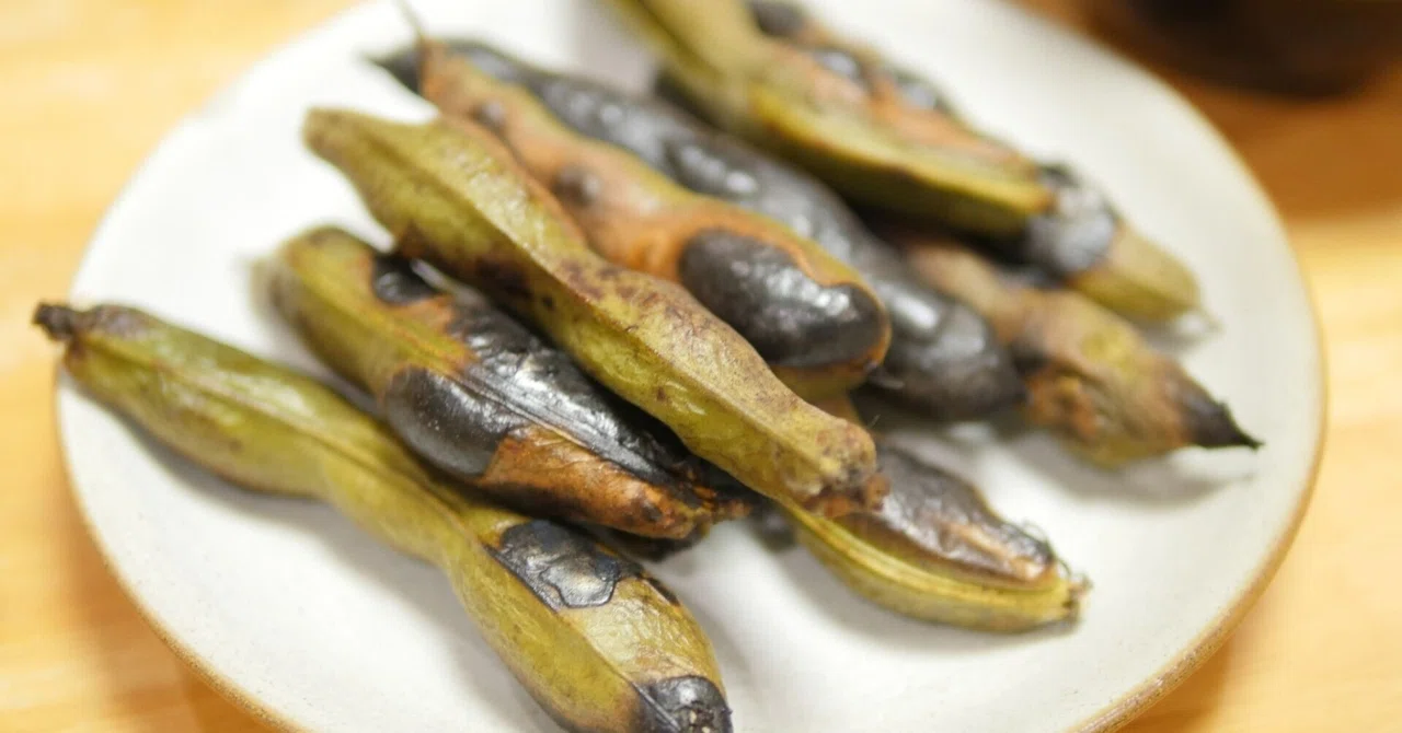 使っていないグリルが唯一活用する一品。焼きそら豆