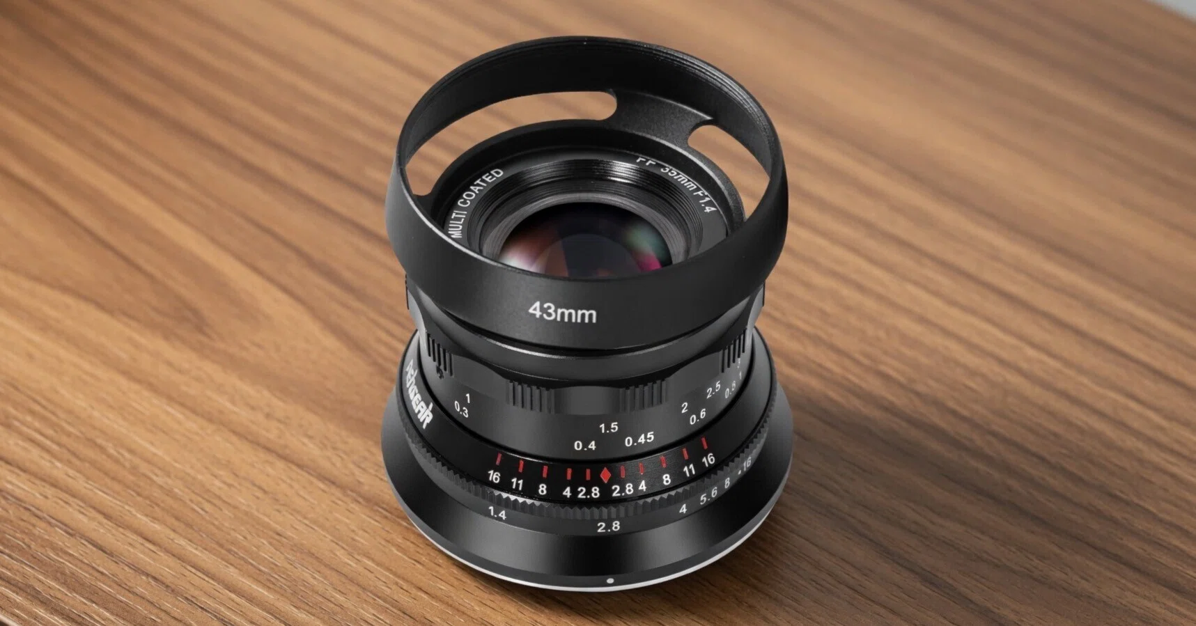 1万円台で買えるフルサイズ35mm──PERGEAR 35mm F1.4という“気兼ね