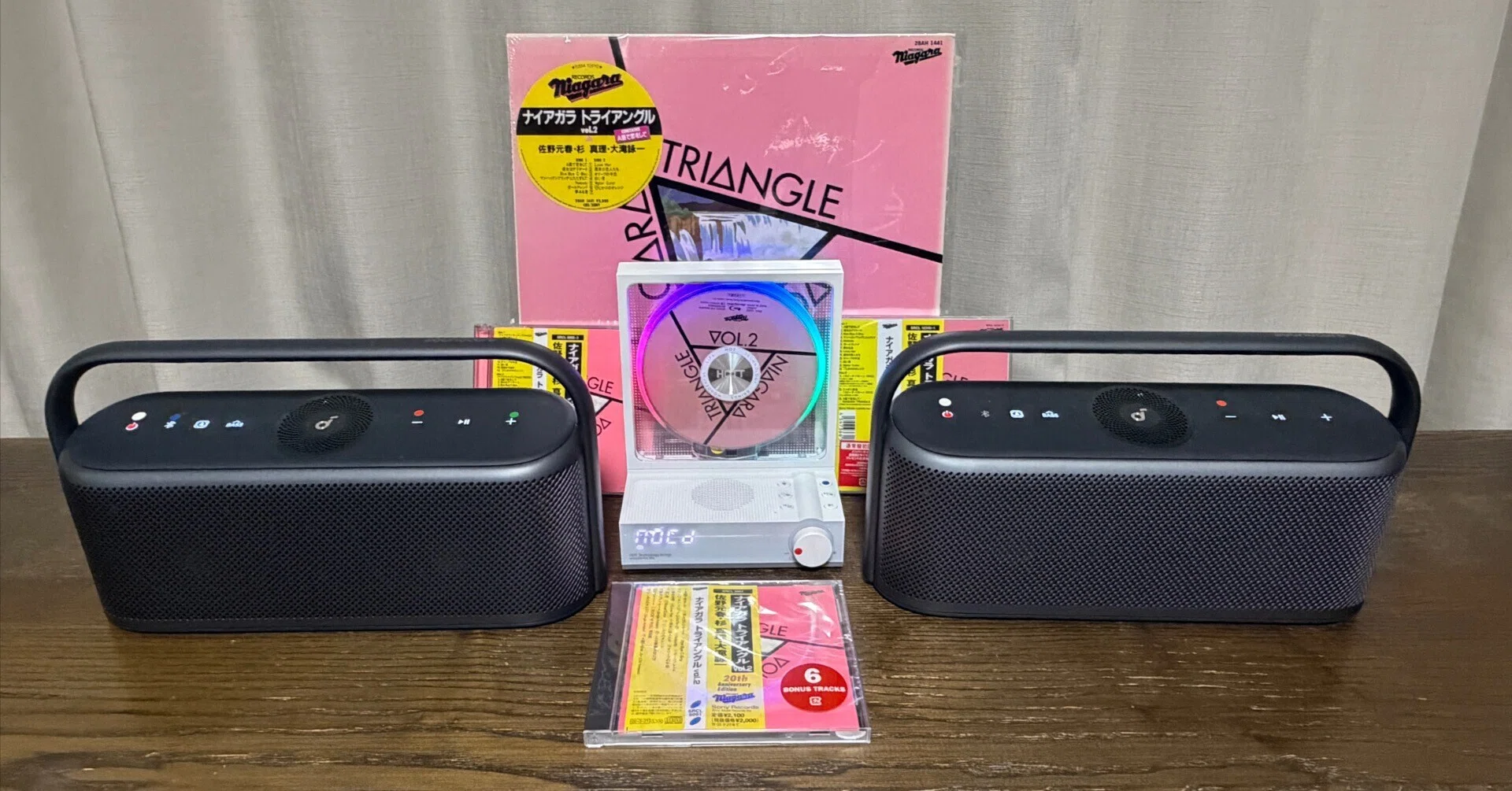 オーディオメーカー 非売品グッズまとめ売り 鎮座オーディオ」の束縛より、「カジュアルオーディオ」で空間をいじる