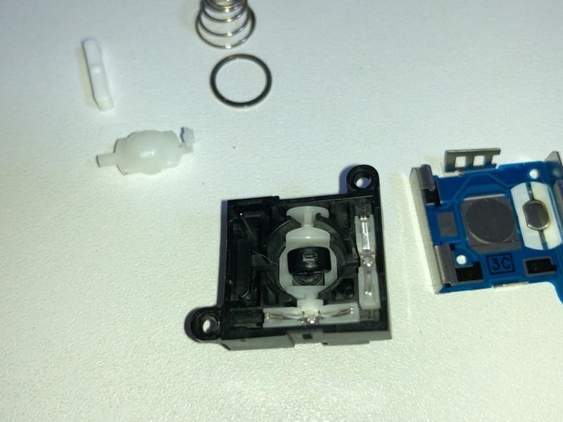 Nintendo Switchのジョイコンのスティックの不具合推察 Ko Onuma Note