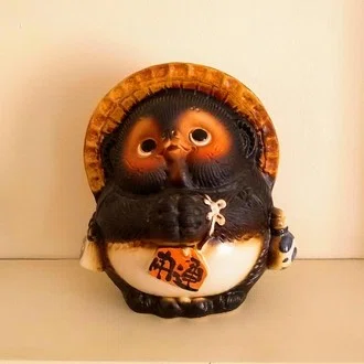 吉隠ゆき (Yuki Yonabari)