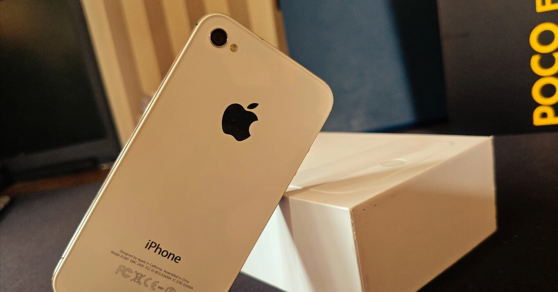 2026年にiPhone 4sを使ってみた。15年前の名機は今でも魅力的だった