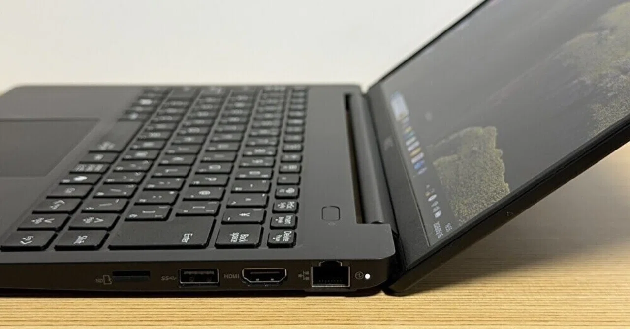 Ryzen 5 8640HSを搭載の14型ノートPC、NEC Direct N14 Slim 実機