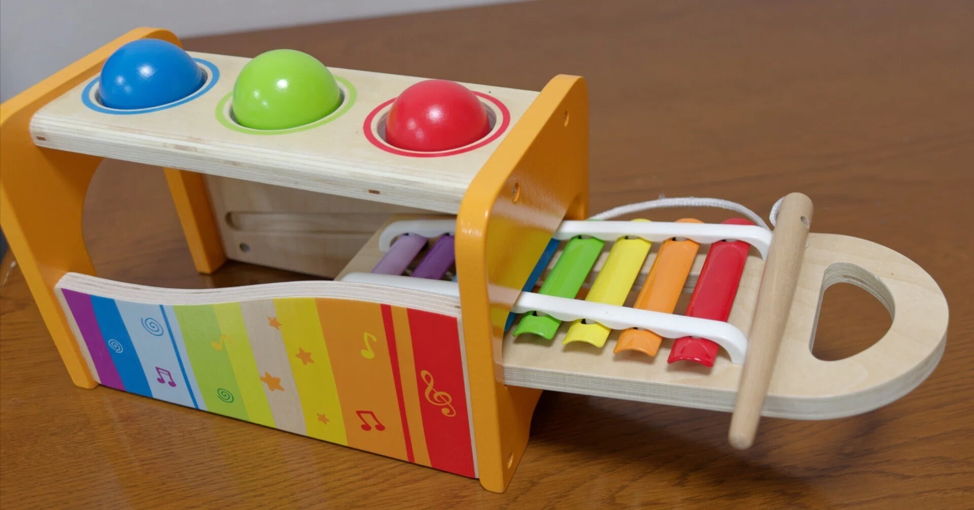 幼児教育】 ドイツHape社の木製玩具 Pound and Tap Benchを買ったので