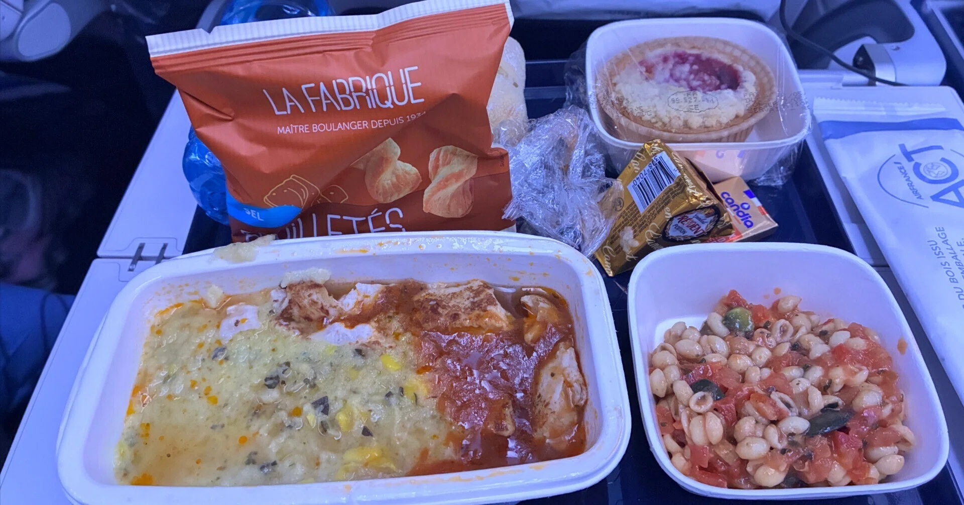 搭乗機】エールフランス(エコノミー)の機内食をガチレビュー｜久保直之