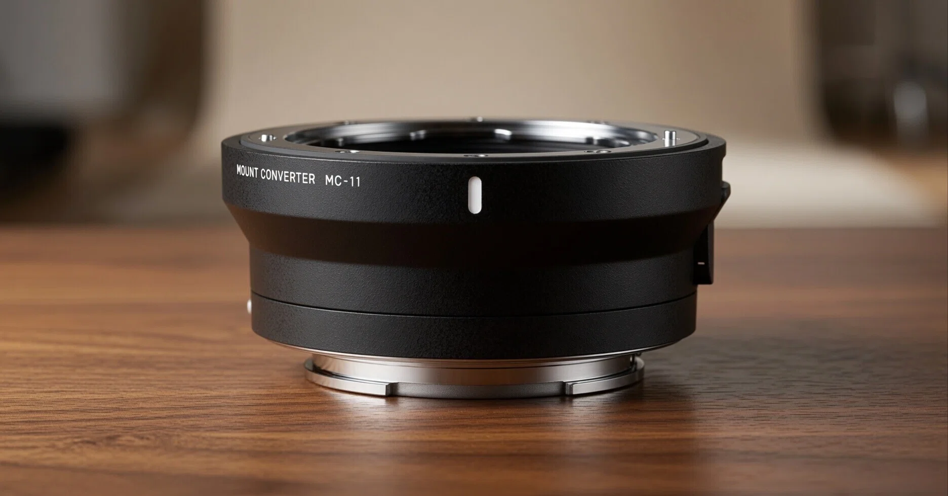 シグマ マウントコンバーター MC-11 EFマウント用 EFレンズ資産を捨てずにソニーへ移るための橋──SIGMA MC-11という