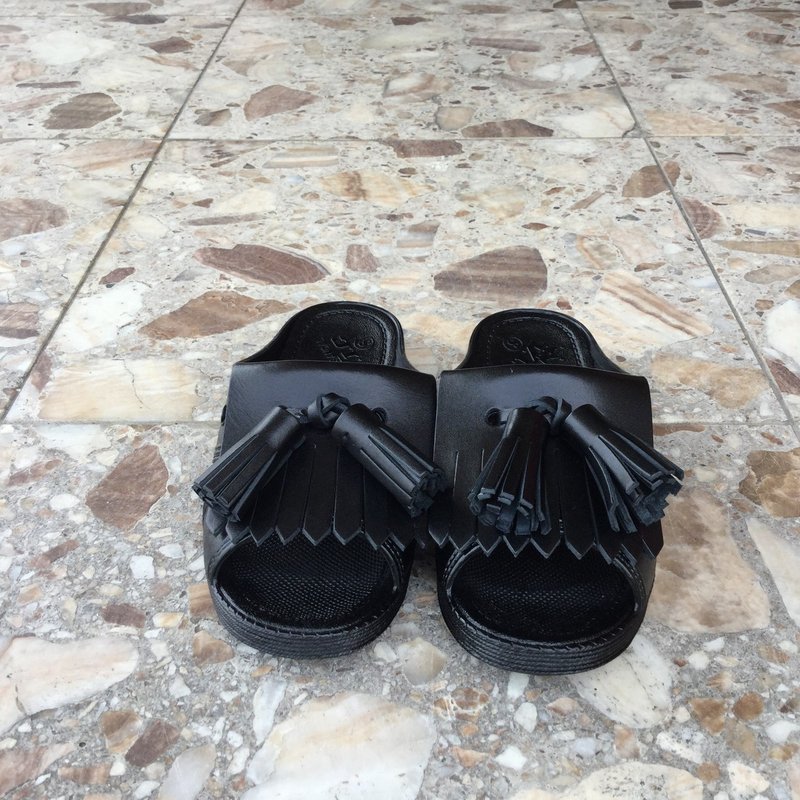 お洒落な便所サンダルを手に入れた ヒトツブビーズ店店主 Note