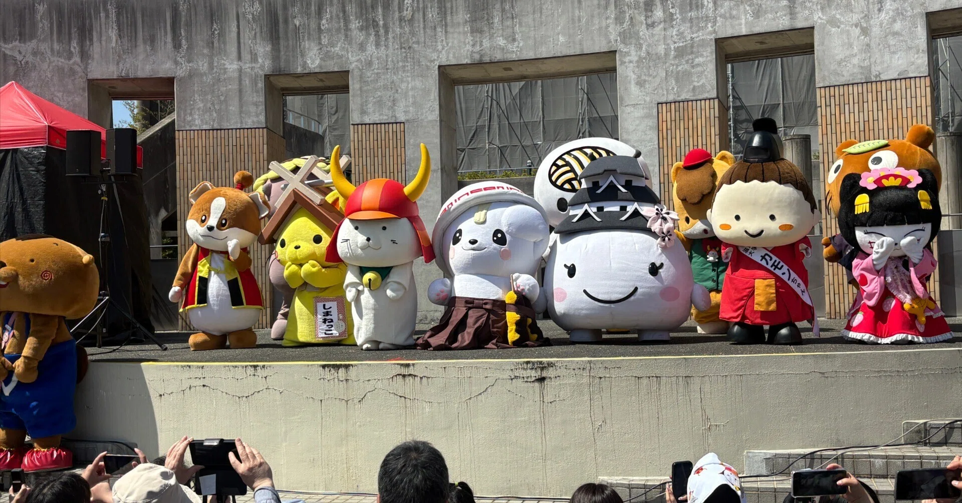 ひこにゃんの生誕20周年パーティ｜♭のぶ
