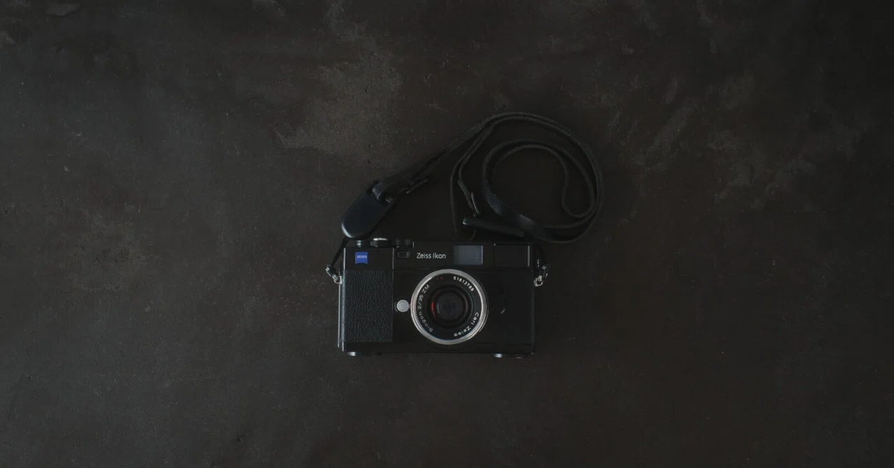 Zeiss Ikon + Biogon35mm = Best!｜Syuheiinoue | Studio neutral