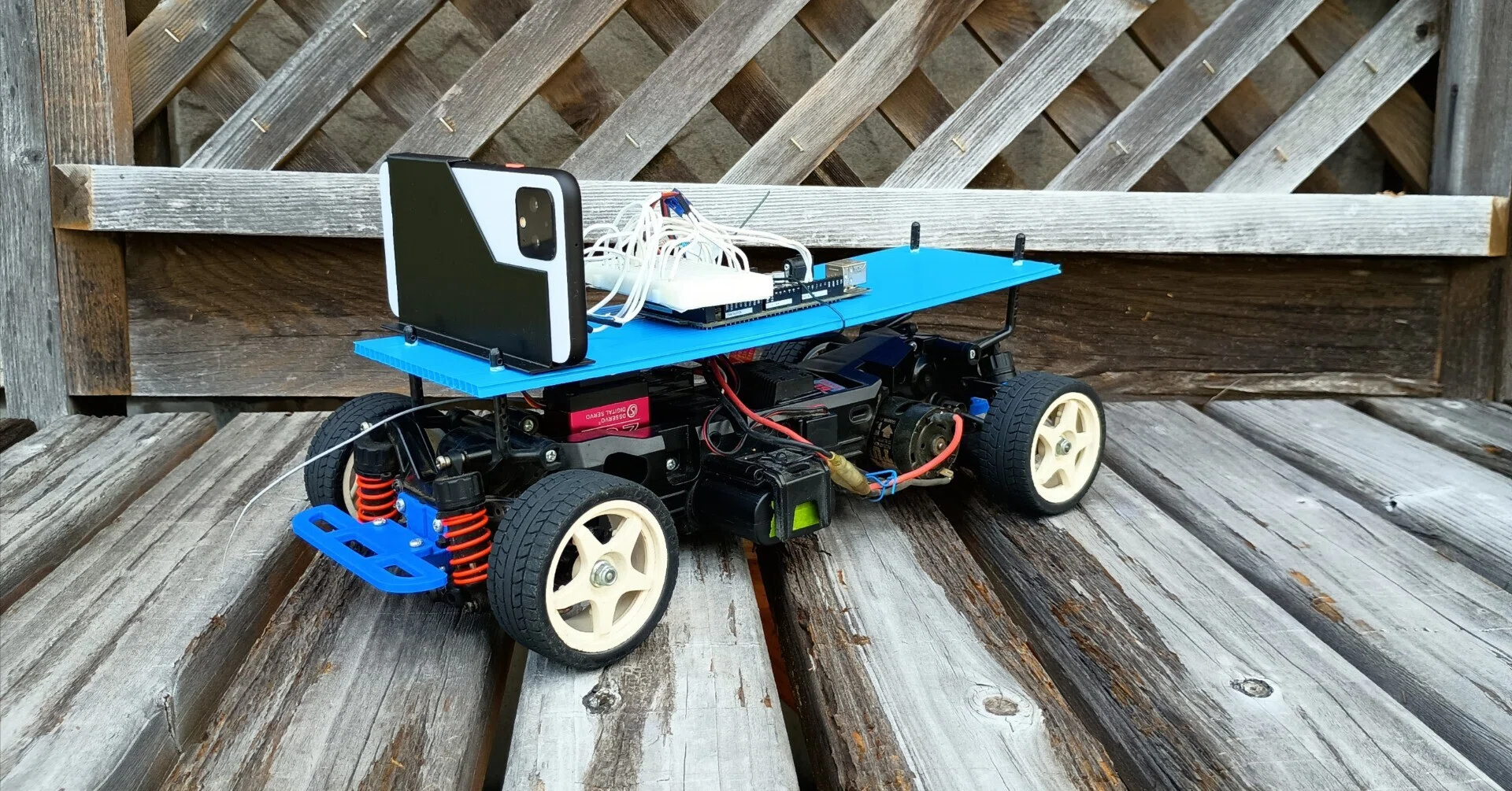 スマホとArduinoでFPVラジコンを作った記録｜氷山トモヒロ