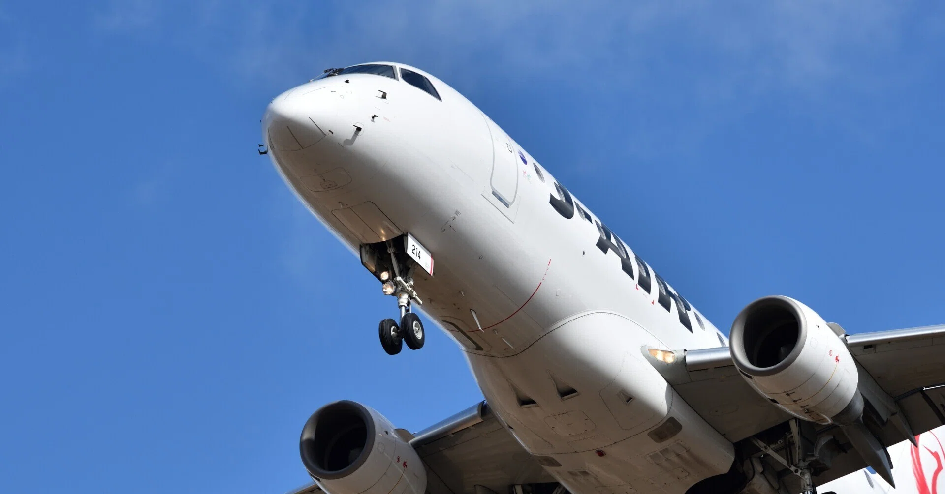 エンブラエル ERJ-170-100（ERJ-170STD）｜光と風のアルバム