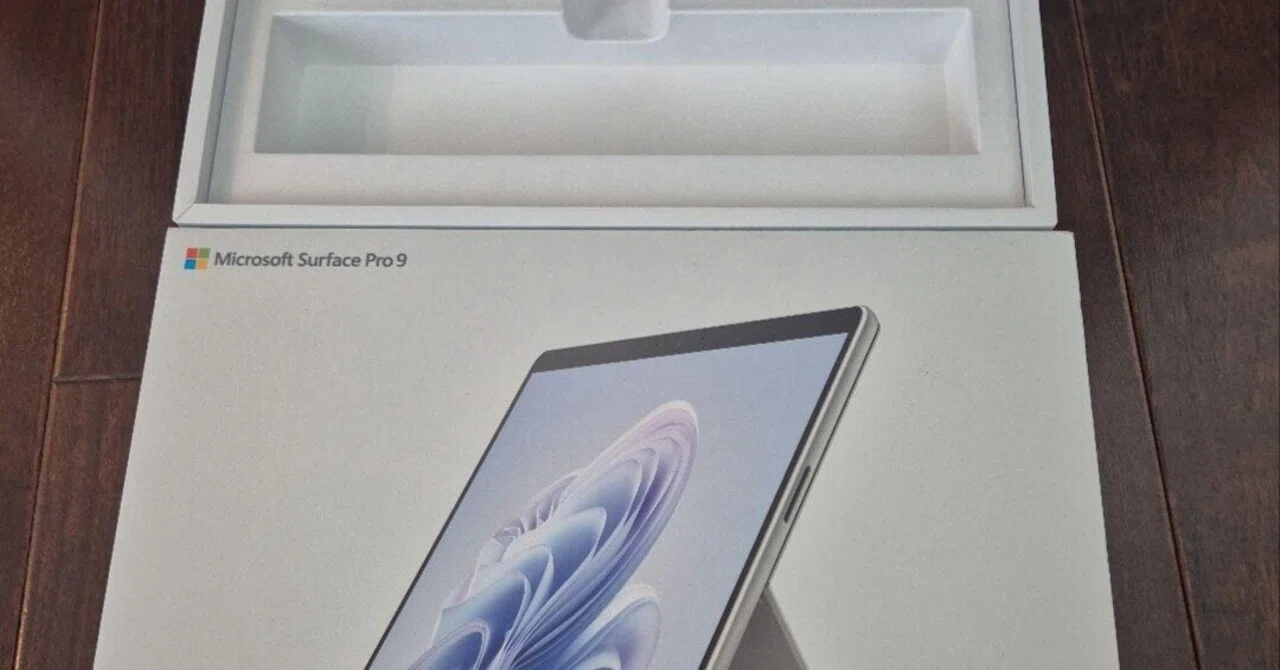 美品】Surface Pro 9 空き箱 サーフェス コレクション用｜割引速報 