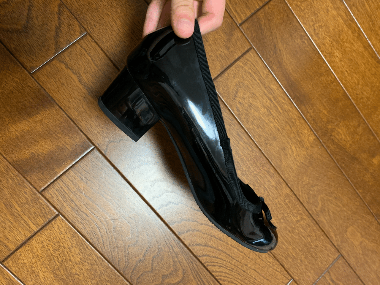エナメル靴に防水スプレーをかけて白くなったときの解決方法 ひなのってぃ Note エナメル靴に防水スプレーをかけて白くなったときの解決方法 ひなのってぃ Note