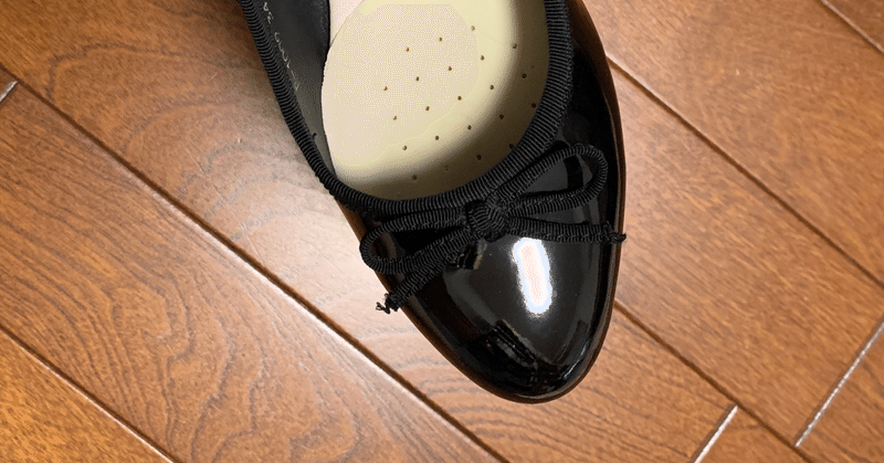 エナメル靴に防水スプレーをかけて白くなったときの解決方法 ひなのってぃ Note