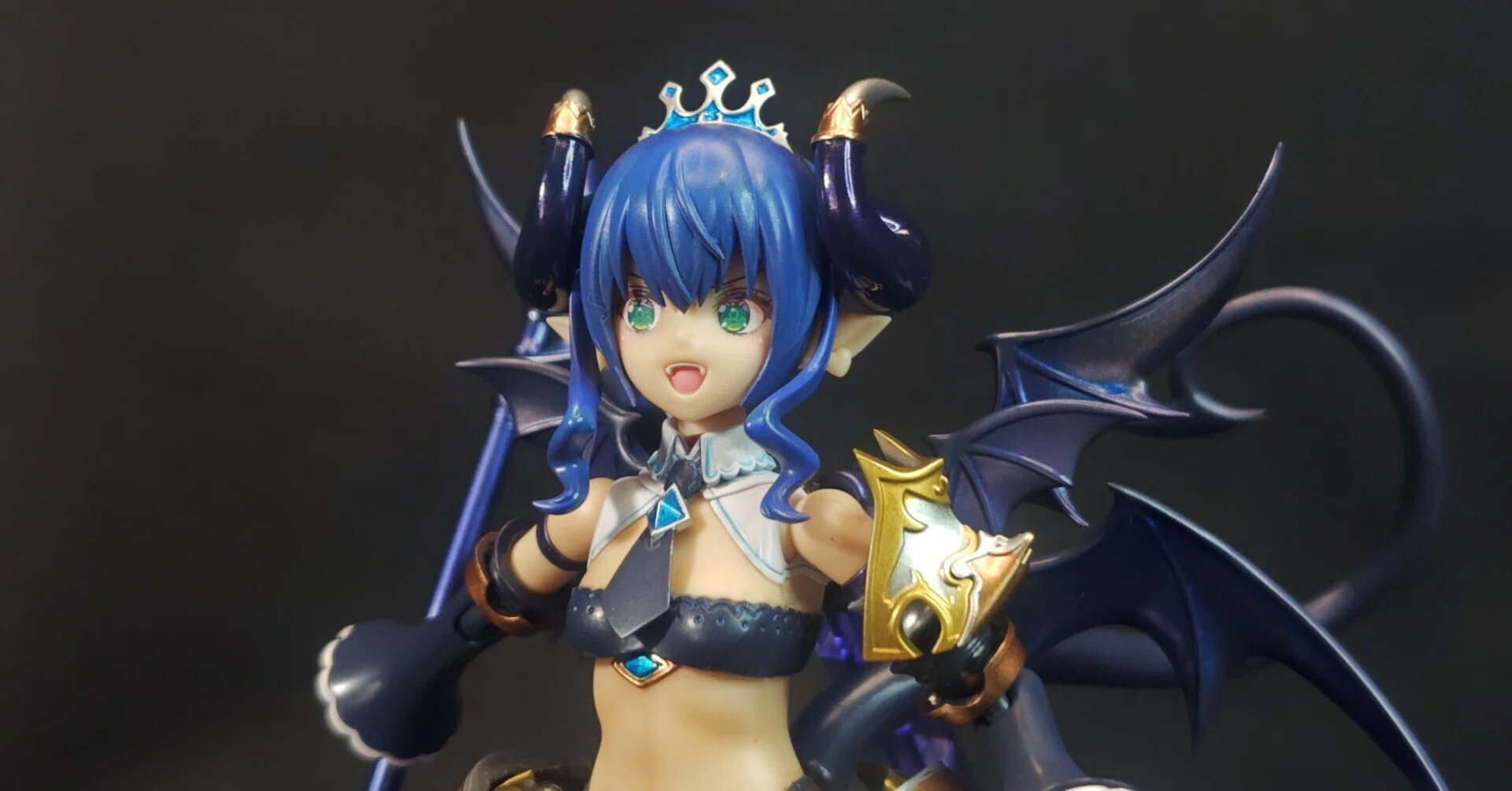 アルカナディア ヴェルルッタ｜横月瑛
