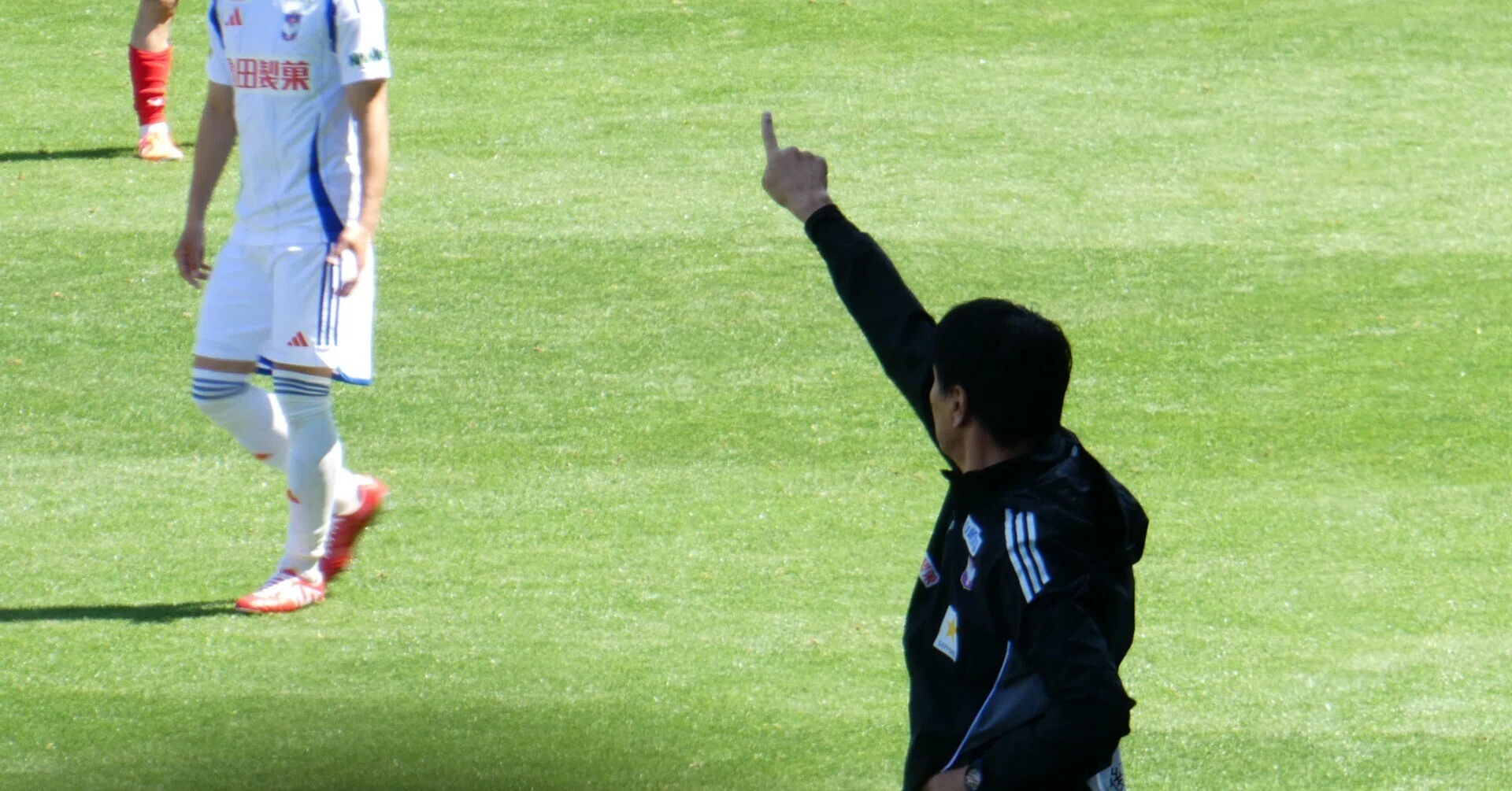 巨大監督と巨大感情と進化と再生と2026百年構想リーグJ2・J3の 