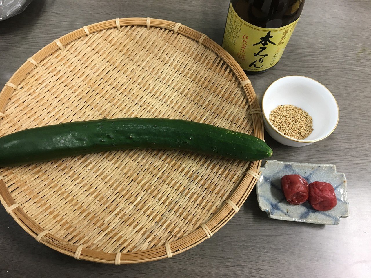 根付（銀製）胡瓜・きゅうり・キュウリ 小 梅都工房] 根付 銀製 胡瓜・きゅうり・キュウリ 大 作品 京都 ストラップ