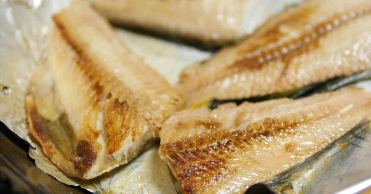 ホッケも、フライパンで焼く。