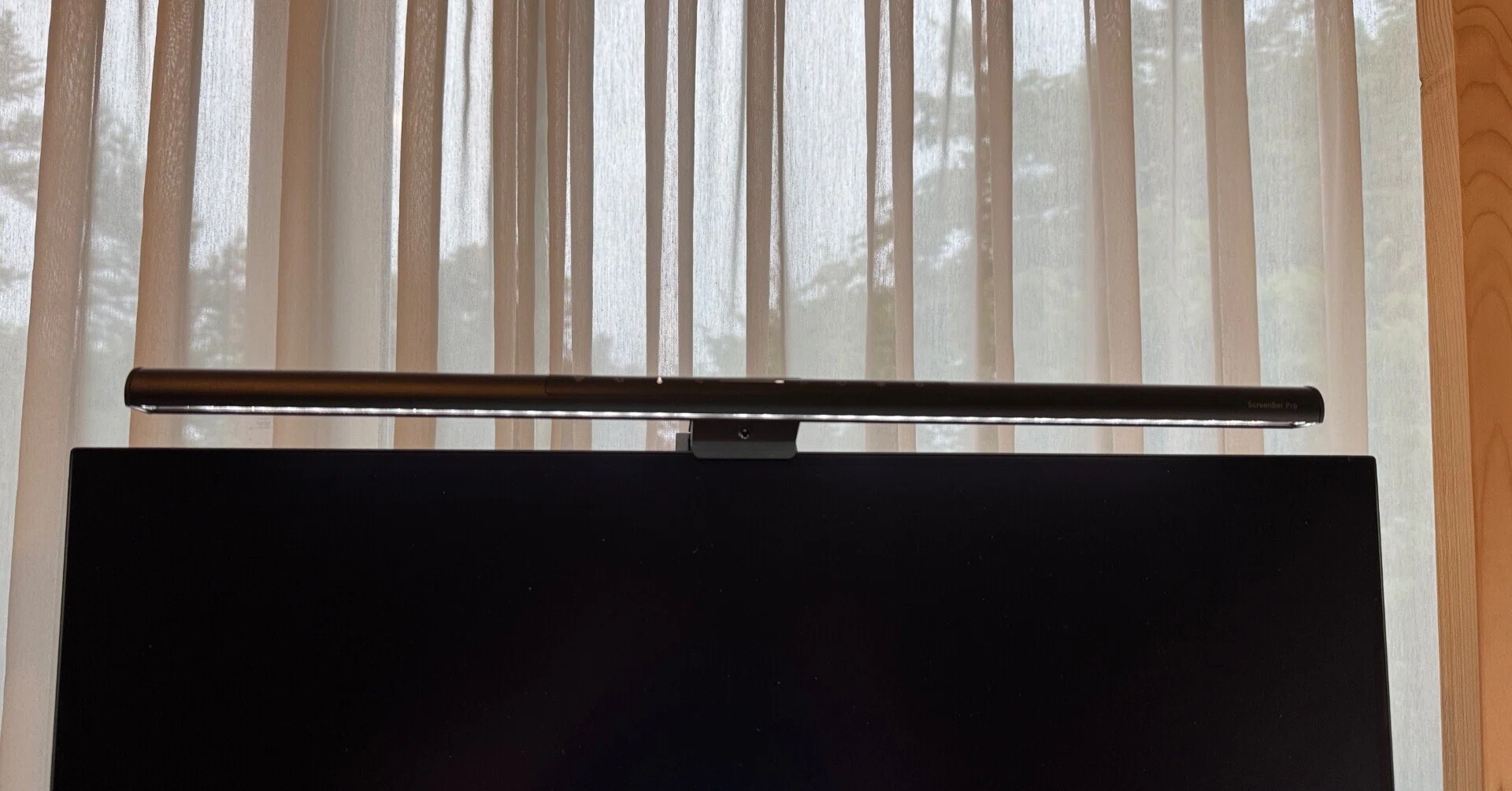 モニターライトが思いの外よかった件【BenQ ScreenBar Pro】｜ちぇれ太