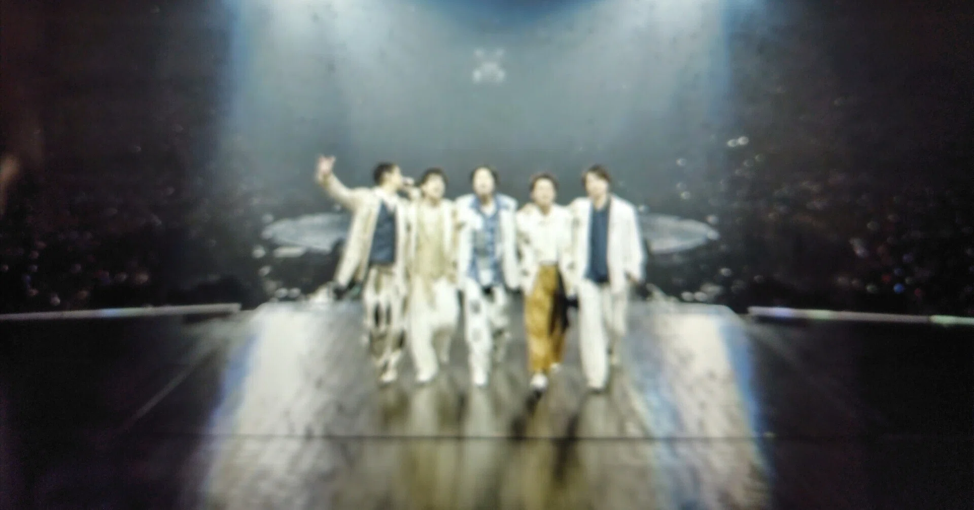 And Then, They Closed the Door [Watching the Arashi Last Live
