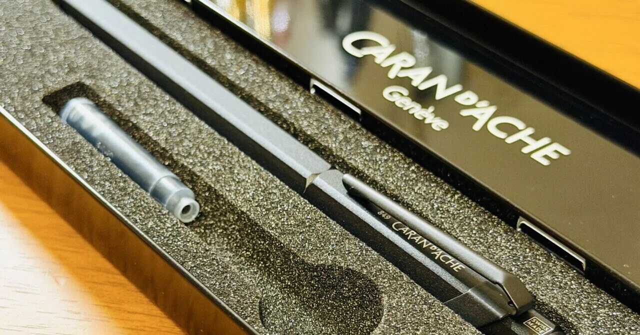 Ballpoint pen カランダッシュ 万年筆 CARAN d ACHE カランダッシュ