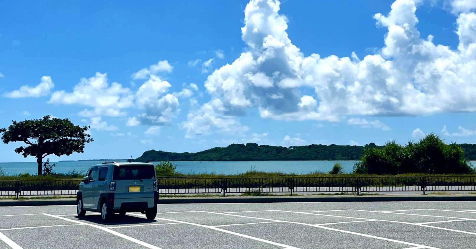 ⭐︎沖縄発⭐︎人気車種⭐︎ターボ⭐︎不具合無し⭐︎車内広々 無免許アラフォーのわたしが沖縄に移住して、おじいの助手席を卒業する