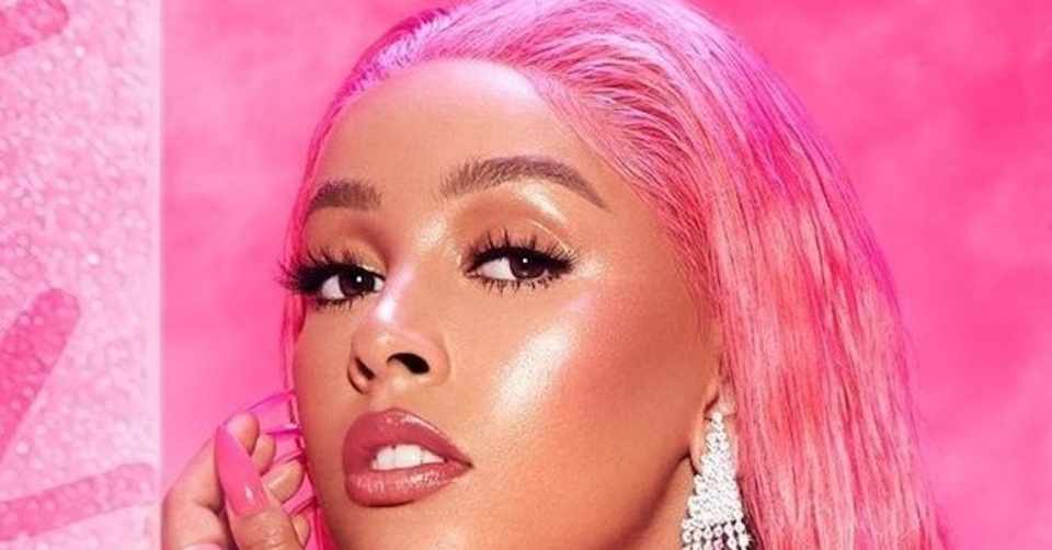 Tiktokで話題沸騰 世界中のネットをバズらせてる全米no 1新人歌姫doja Cat ドージャ キャット をご紹介 東のカニエウエスト Note