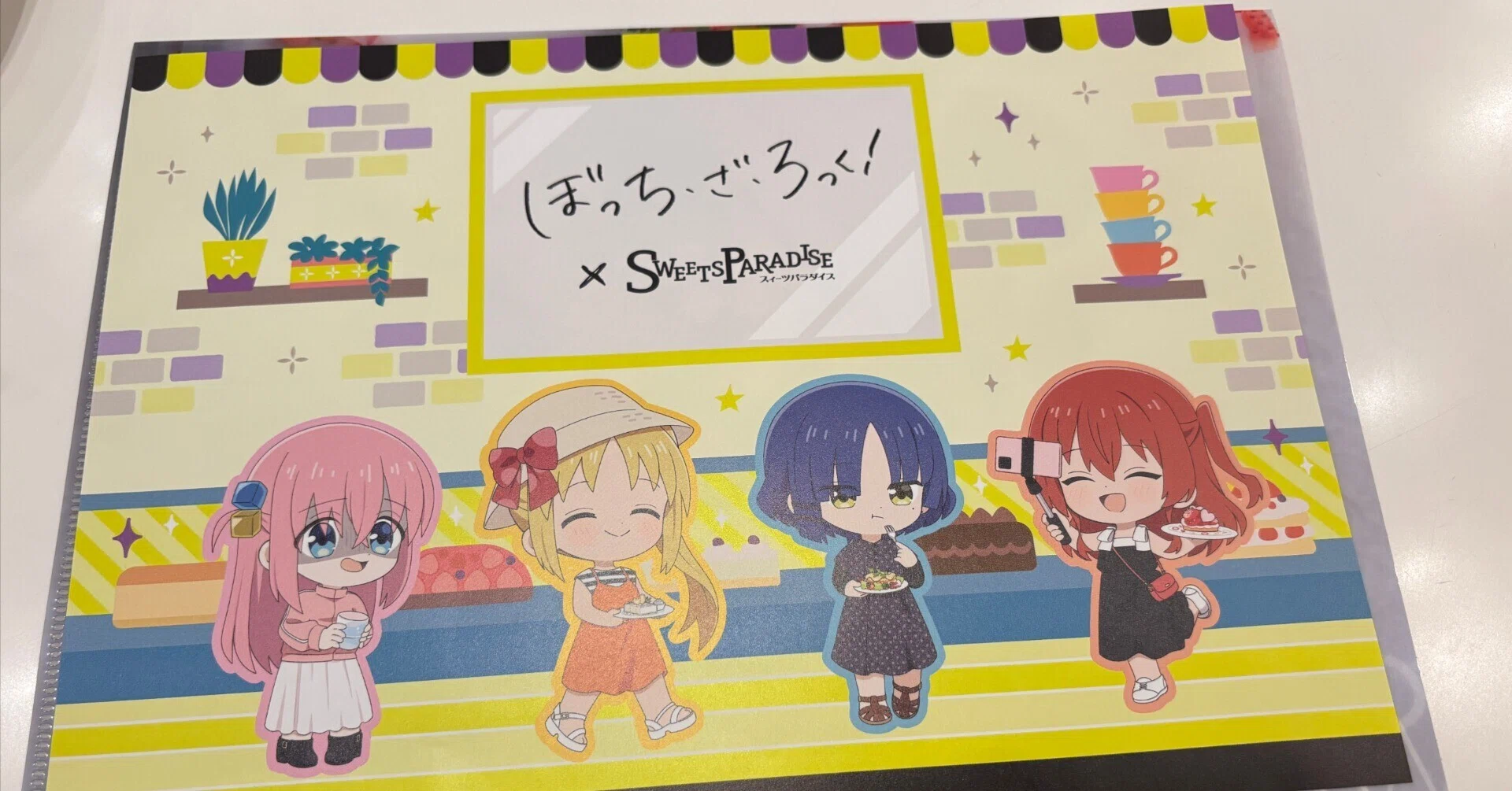 一人のぼざろファンが広島のコラボカフェに行ったら、店内までリアル