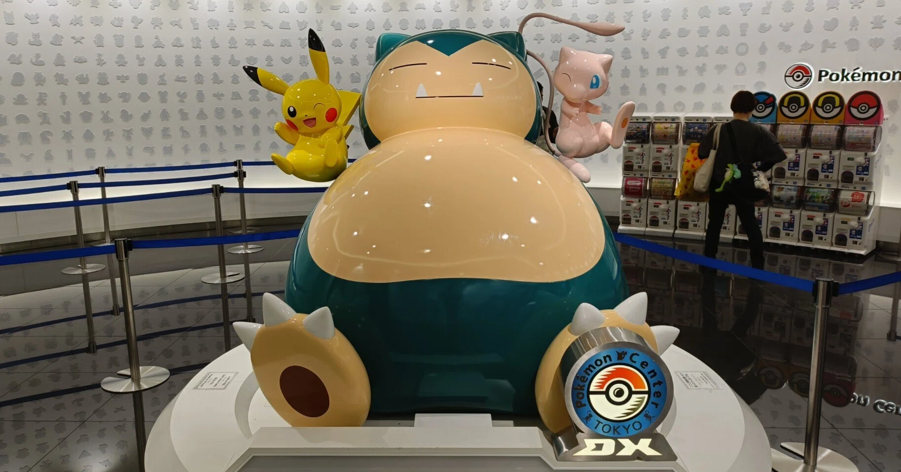 ポケモン30周年⚡️】懐かしの手のひらピカチュウ ポケモンセンター