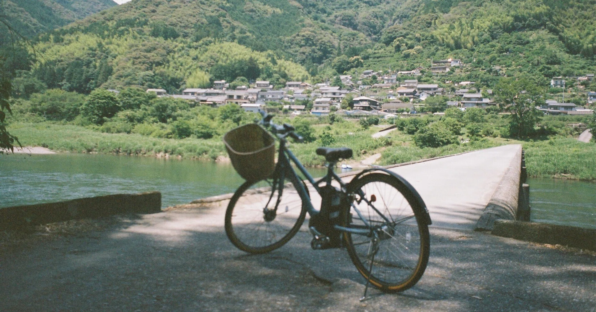 運転できないので自転車で仁淀川沿いを走る高知旅 1日目｜amazu
