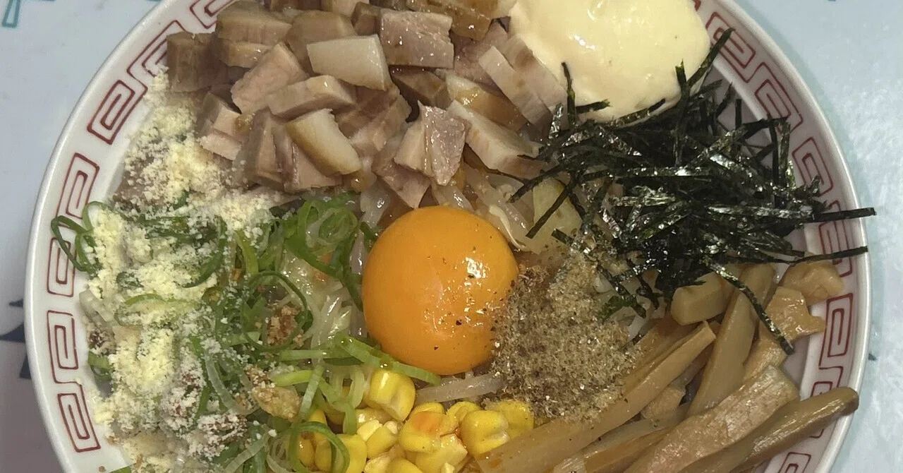セブンの金のつけ麺用生麺で作った油そばが美味しい｜あなざー