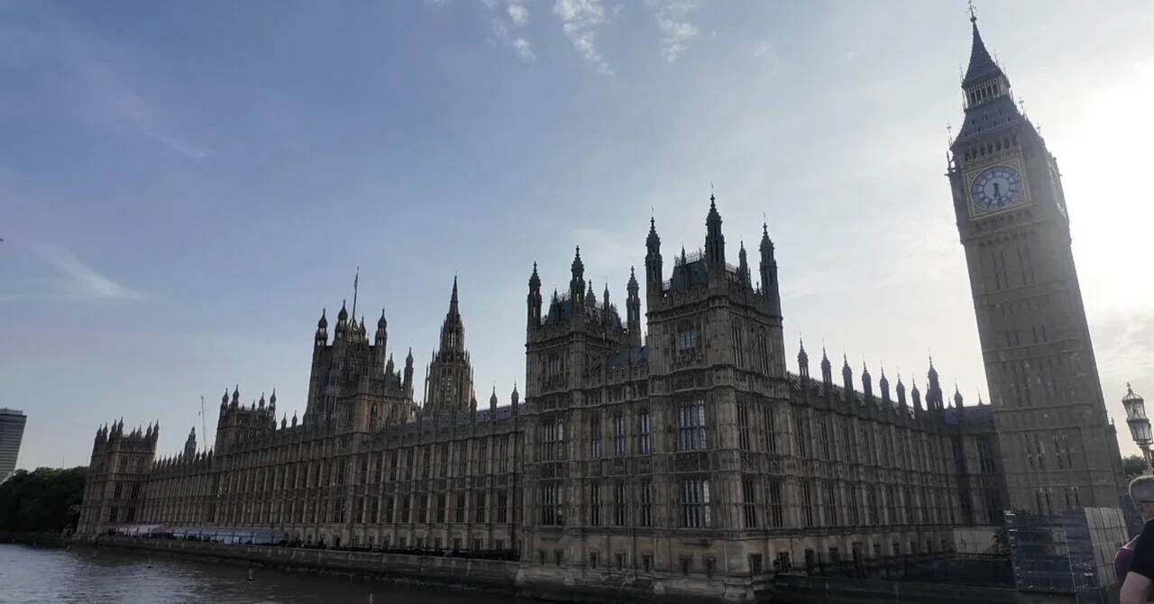 UK Travel Day 2: Walking from Oxford to London – Starting at Paddington Station