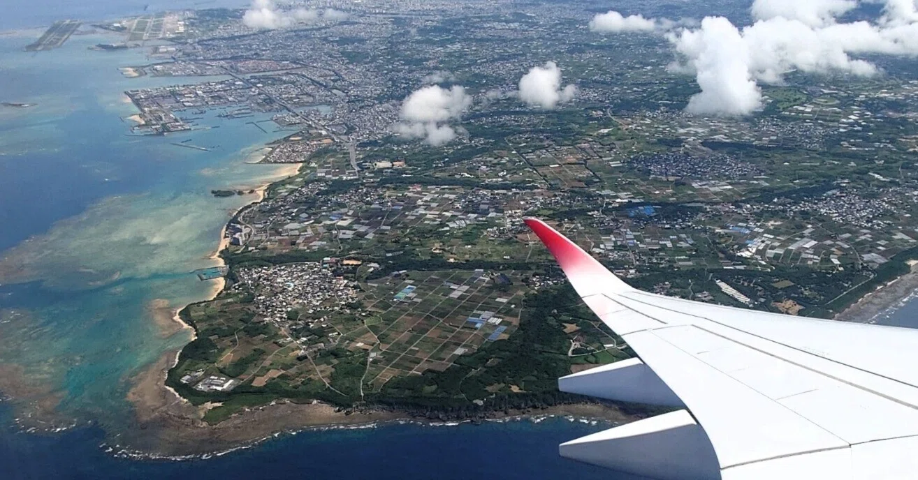 機窓画像コレクション「沖縄本島・最南端から最北端」／2025年7月
