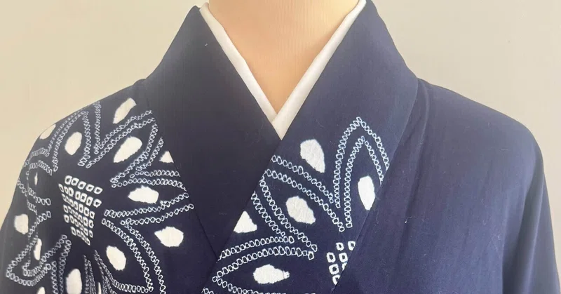 飛び柄の絞り浴衣