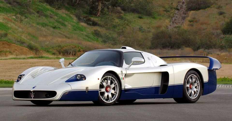 カーコラム Fia Gt Championshipを制するために生まれた生粋のサラブレッド Maserati Mc12 マセラティmc12 鳴海邦彦 公式 Kunihiko Narumi Official Note