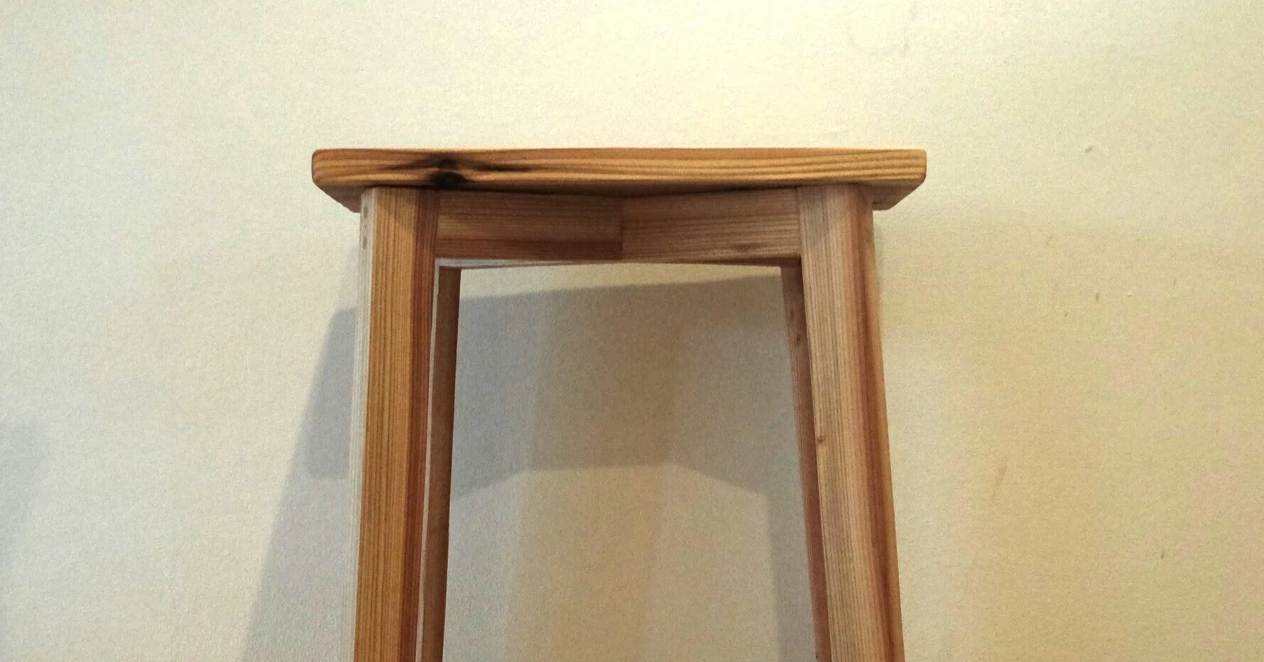 暮らしをつくるDIY（10）‐キッチンスツールを作る｜旗竿シーサー