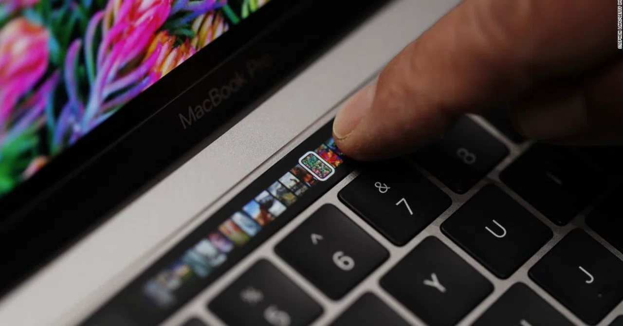 Apple?）MacBookのTouch Barが使いにくいと感じる方は非常に多く 