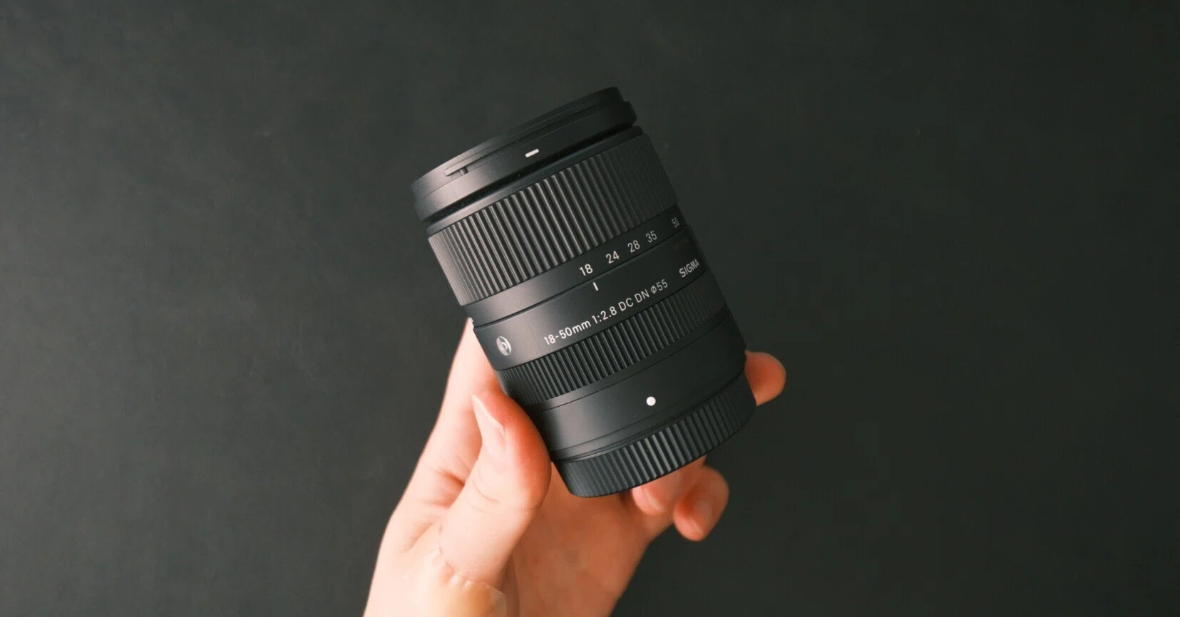 SIGMA 18-50mm F2.8 DC DN レンズ 超美品 SIGMA 18-50mm F2.8 DC DN｜コスパ最強レンズとFUJIFILMで撮る街並み