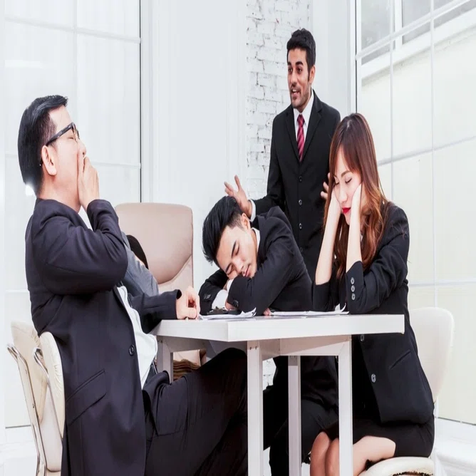 商談中に寝てたダメ営業マンが「一つの質問」をきっかけに開花した話 