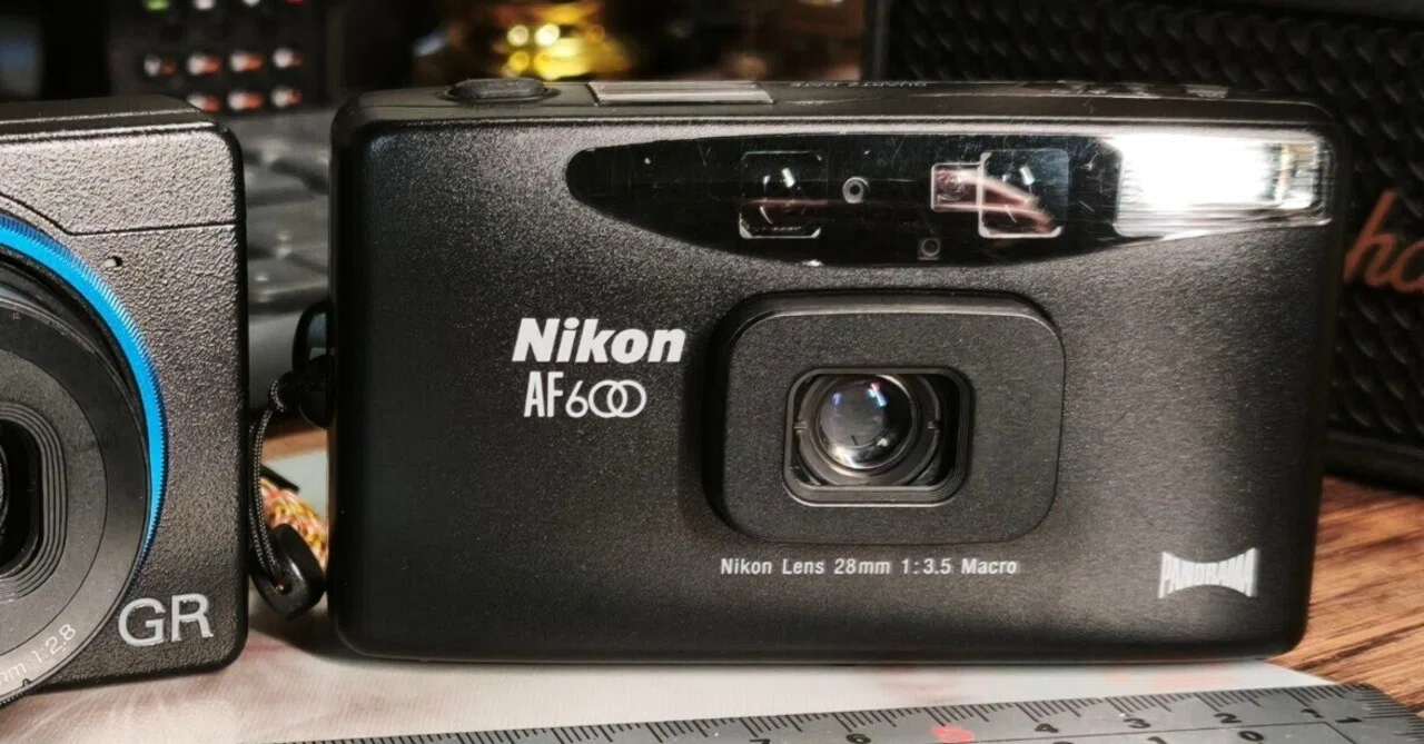 Nikon AF600 フィルムカメラ 28mm Nikon AF600が仲間入り｜NekoSafari