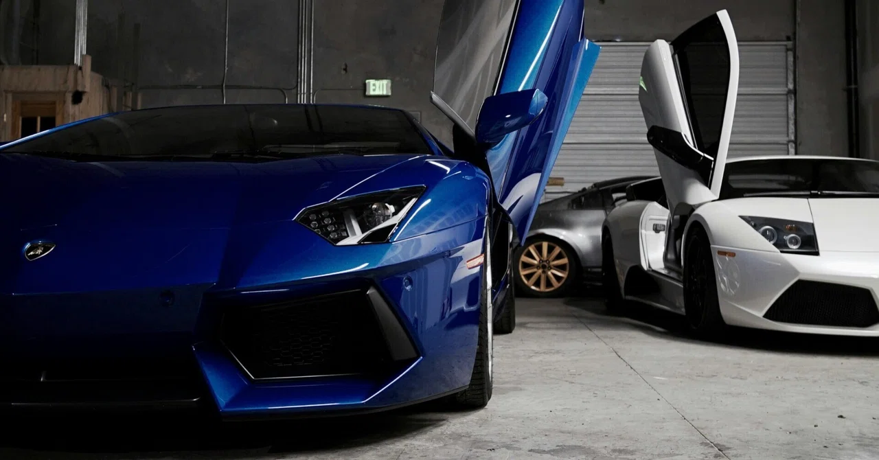 Extra Edition: Why Do Supercar Doors Open Upwards?｜renno