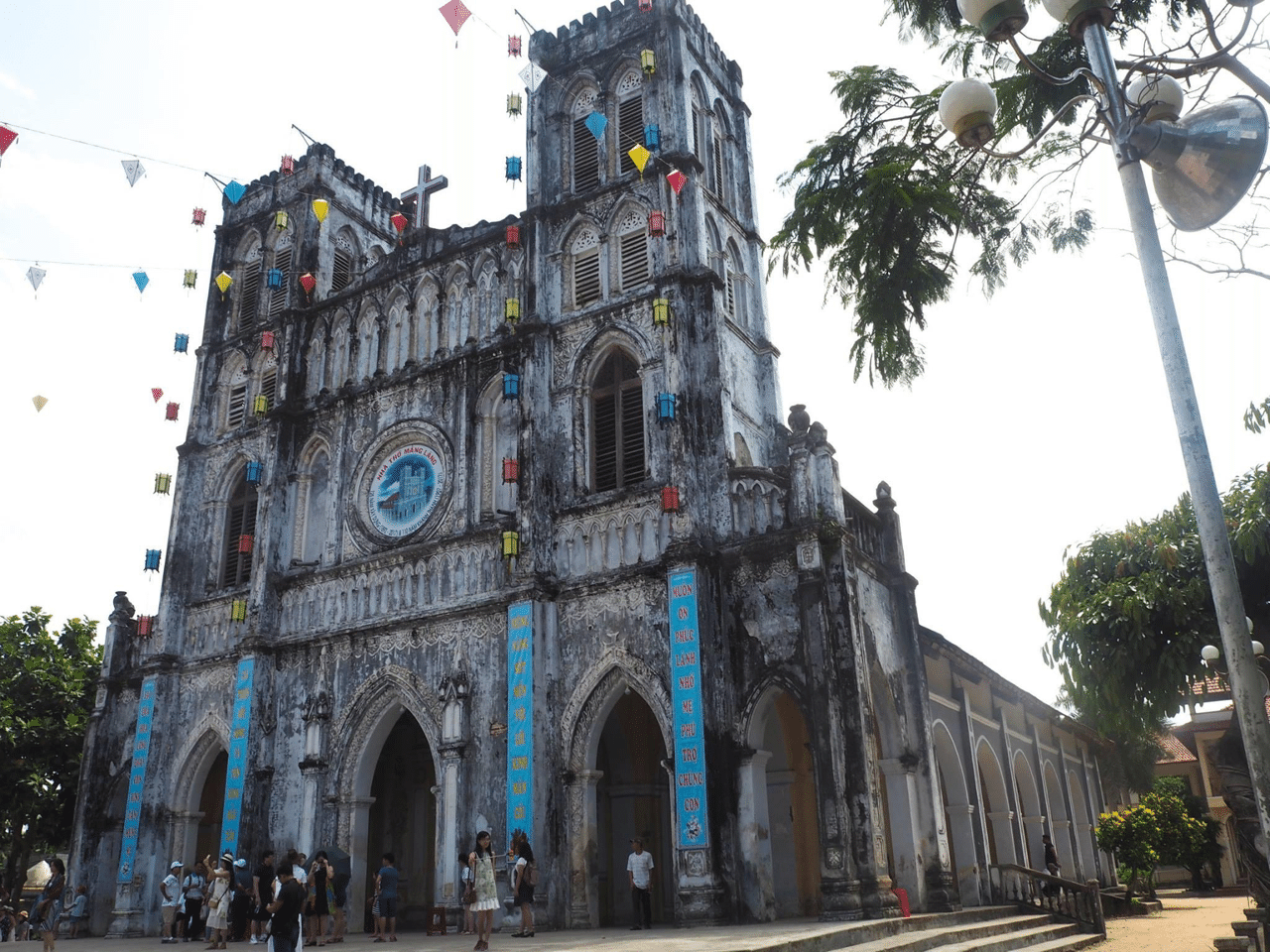 ドラクエに出てきそうな教会|Sayaka